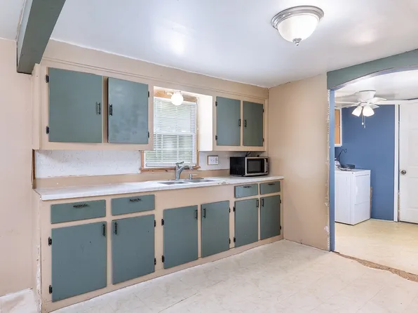 507 S Pecan St, Brady, TX 76825