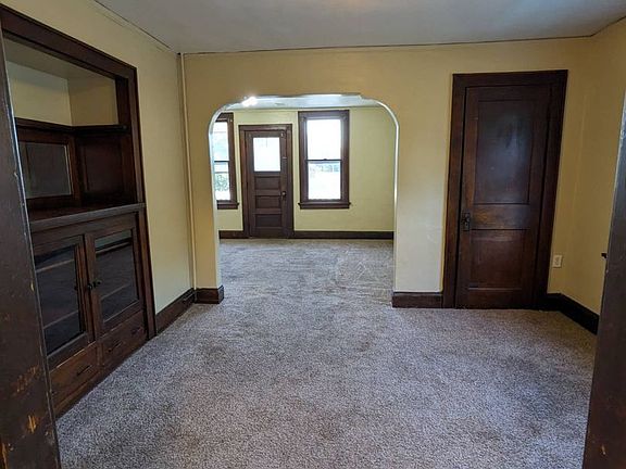 4th image of 6507A W Fairview Ave #2