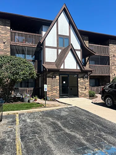 10620 Ridgeland Ave #3B Photo 1 10620 Ridgeland Ave #3B Photo 1