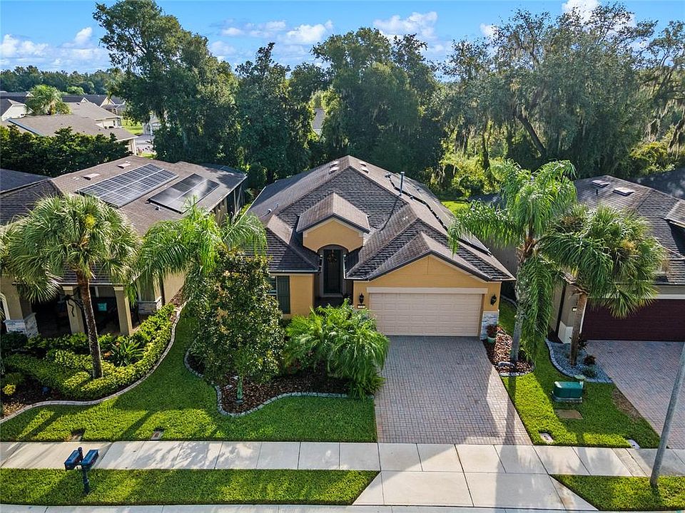 1st image of 324 ALICANTE COURT