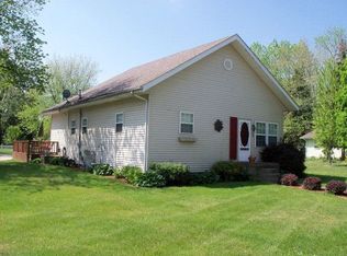 525 E South St, Monticello, IN 47960