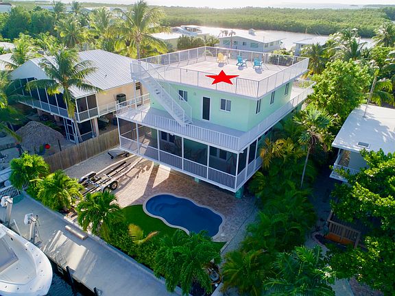 2nd image of 389 S Coconut Palm Blvd