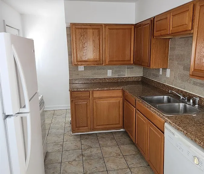 916 W Michigan Ave #2 — Photo 18