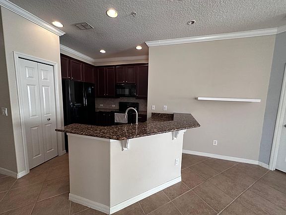 5th image of 4001 Kirkland Way