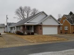 604 E Market Ave, Effingham, IL 62401