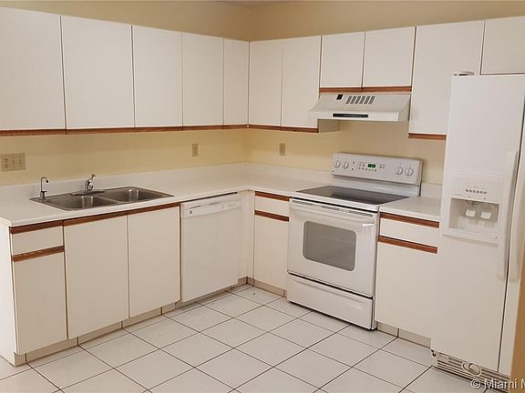 4th image of 1421 NW 123rd Ter