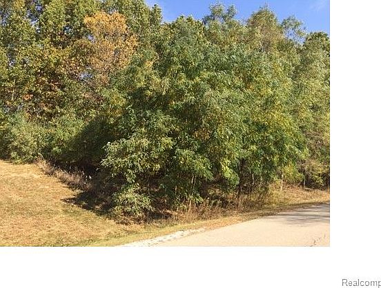 2nd image of 10757 Hickory Knoll Ct