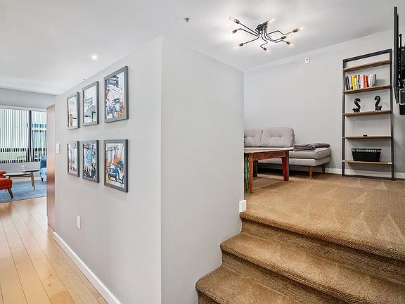 5th image of 889 Date St Unit 541