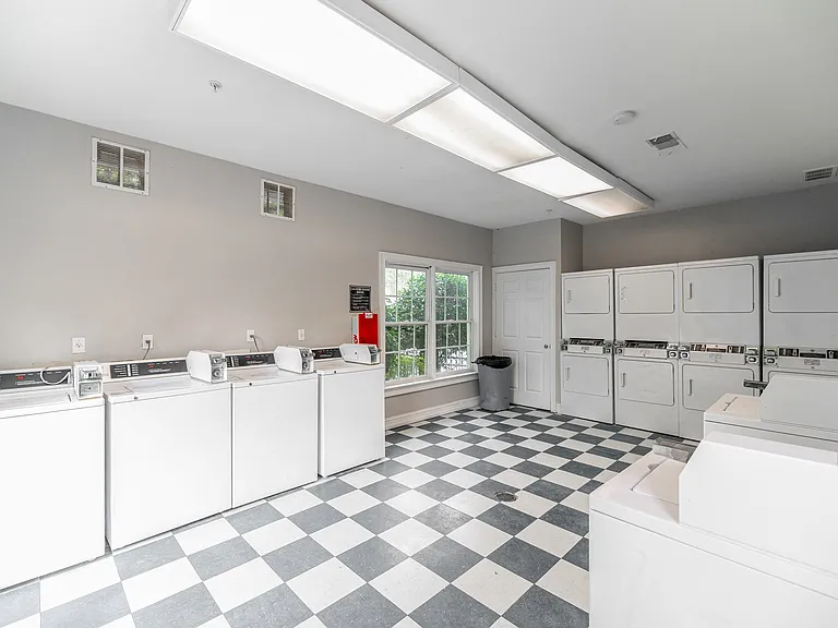 Keswick Village Apartments and Townhomes — Photo 25