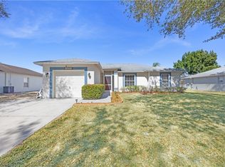 15621 Sunny Crest Ln, Fort Myers, FL 33905