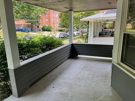 4th image of 1265 Cove Ave