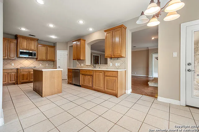 410 Cadence Hl — Photo 11