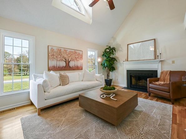 204 Bentpine Dr, Raleigh, NC 27603
