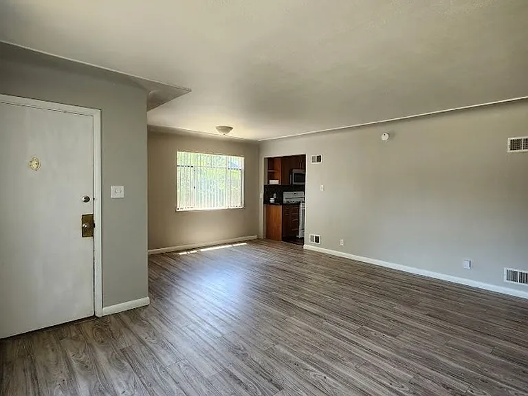 1225 Upham St — Photo 6