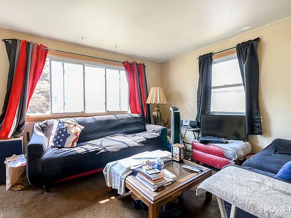 4th image of 37 Center Avenue