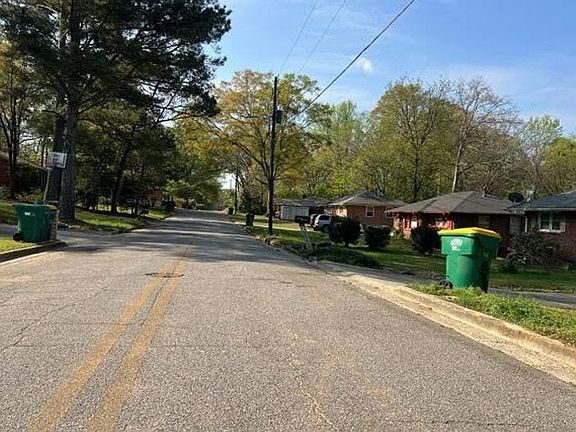4th image of 580 Shellnut Dr