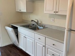 300 Glenn Dr APT A, Folsom, CA 95630