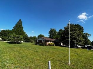 203 Ridgeview Dr, Matthews, MO 63867