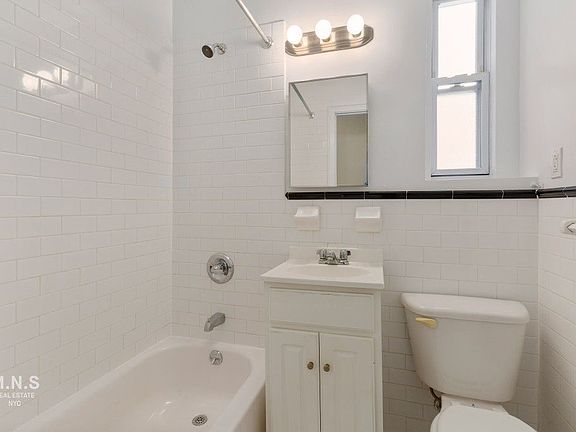 5th image of 3300 Netherland Ave #E1