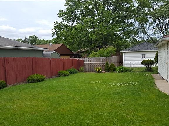4th image of 467 N Rocky River Dr