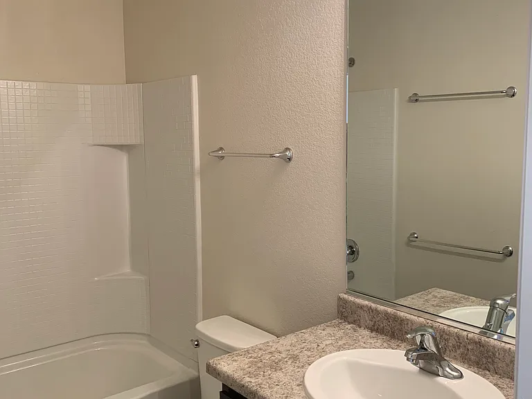 2nd Floor Hall Full Bath