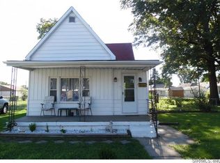 916 Iowa St, Madison, IL 62060