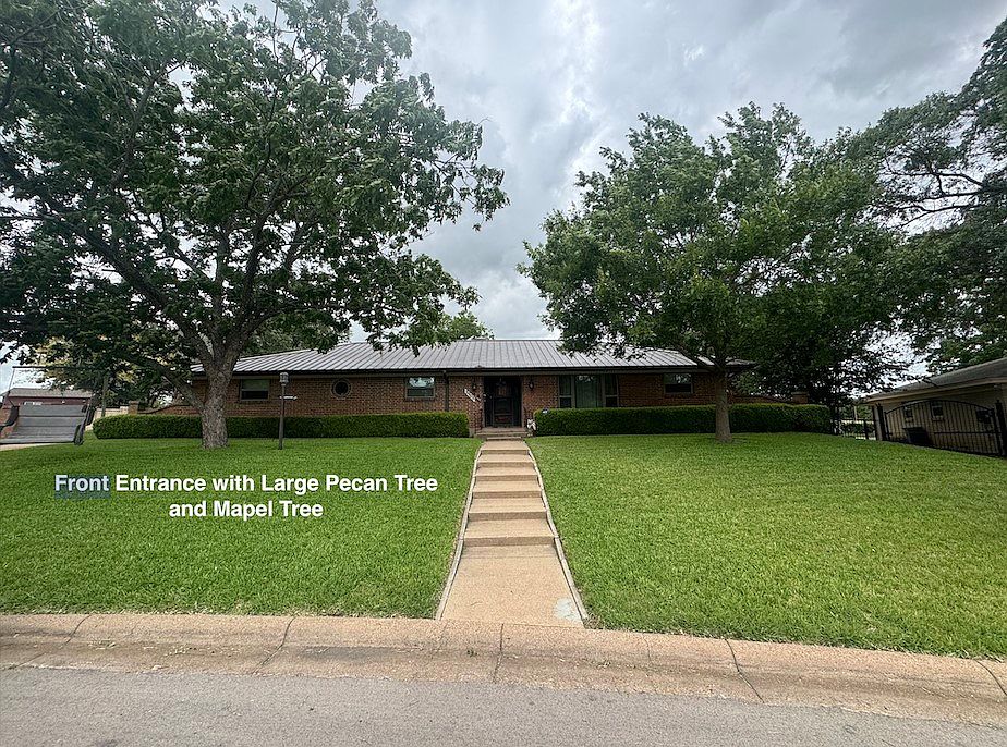 1st image of 3908 Dawn Dr