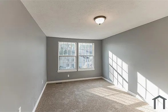 2305 Greenwood Dr — Photo 11