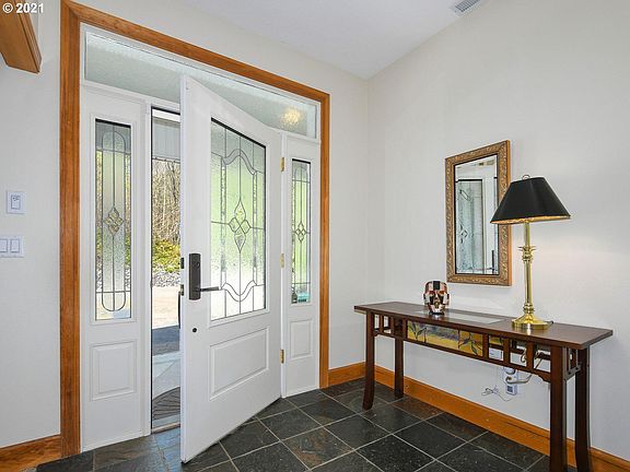 5th image of 18108 NE 241st Pl