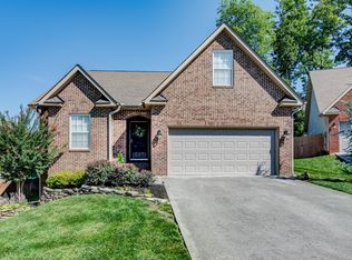 10307 Iverson Ln, Knoxville, TN 37932