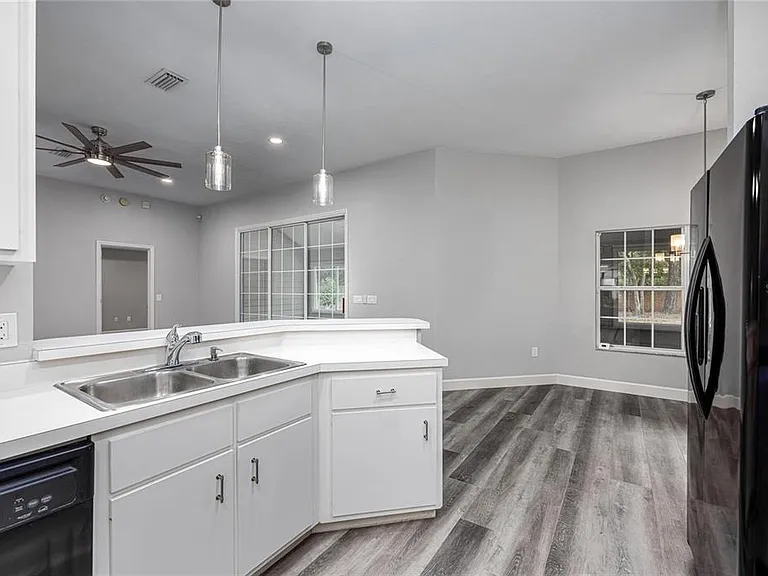 2103 SW 75th Ter — Photo 20