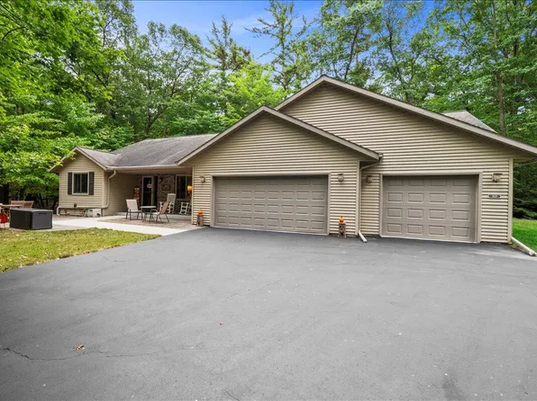 317 Whitetail Run LANE, Sheboygan, WI 53081