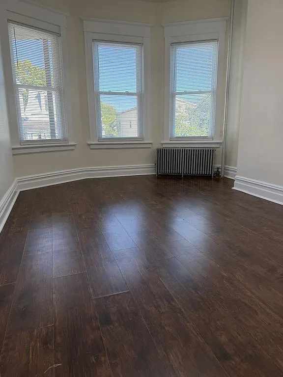 7 Jones Pl, Yonkers, NY 10703 — Photo 1