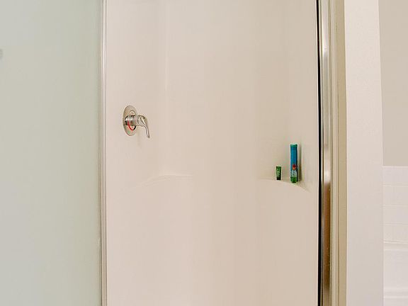 3rd image of 1350 Douglas Dr N APT 219