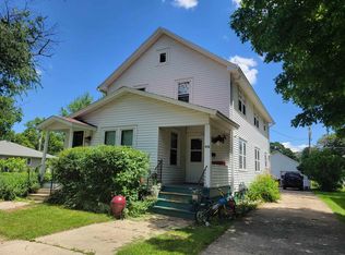 912 Caroline St, Janesville, WI