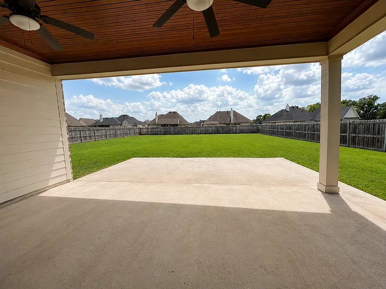 904 Chisolm Trl — Photo 15