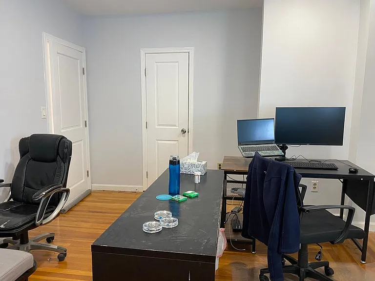552 Pleasant St #1 — Photo 9