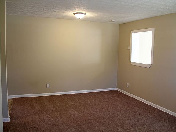 4th image of 2629 Guerad Dr E