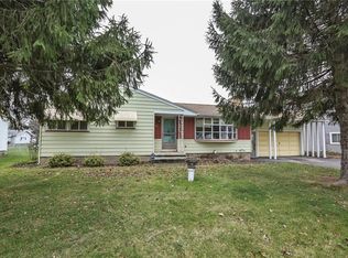 10 Radarick Dr, Rochester, NY 14624