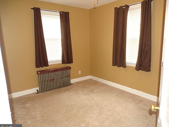 5th image of 6810 Youngstown Ave