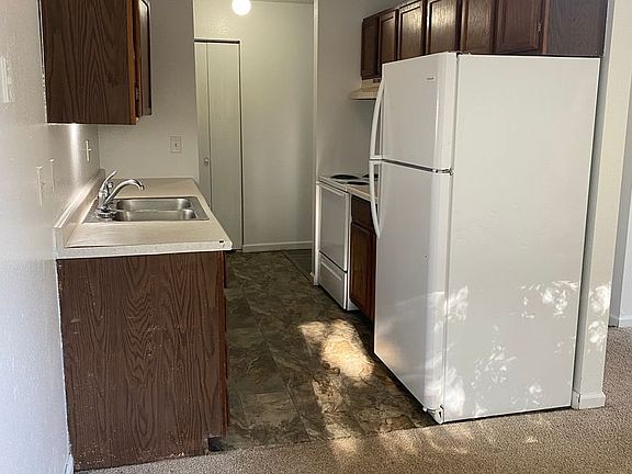 4th image of 2707 Hawken St APT 7