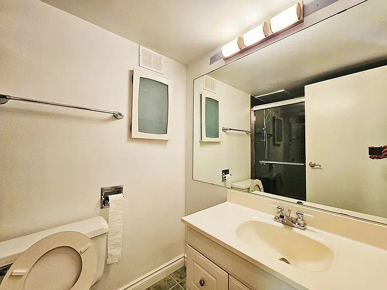 10883 Saskatchewan Dr NW #1401 — Photo 16