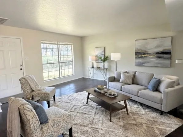 5618 Marina Dr #32, Garland, TX 75043