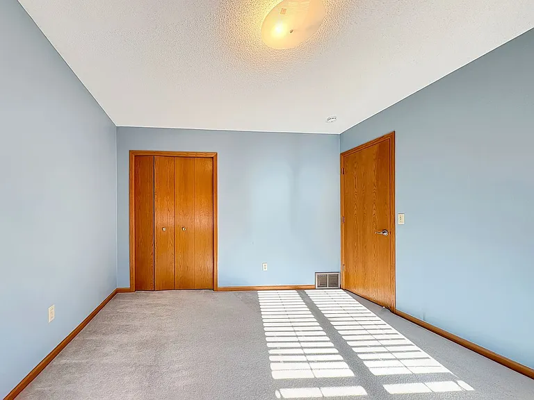 1839 Valley Ridge Trl S — Photo 23
