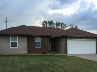 4255 W Somerset Dr, Battlefield, MO 65619