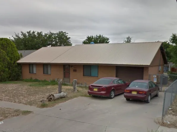 302 Hermosa Dr, Roswell, NM 88201