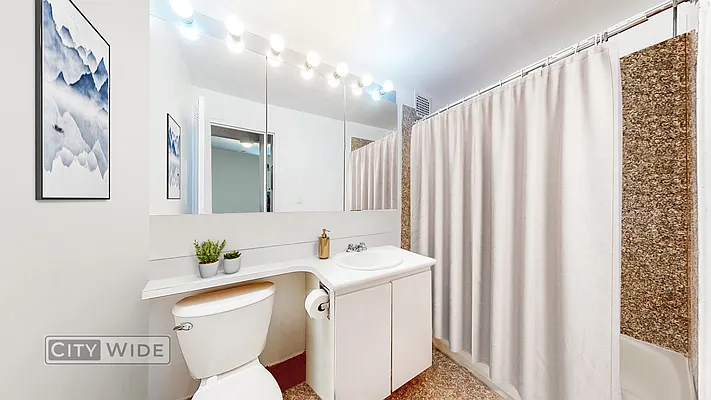 Rented by City Wide Apartments | media 5