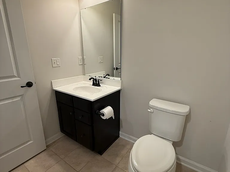 814 Oval Park Ln — Photo 18