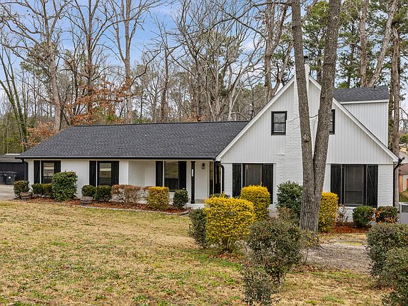 4th image of 1304 Dominica Drive