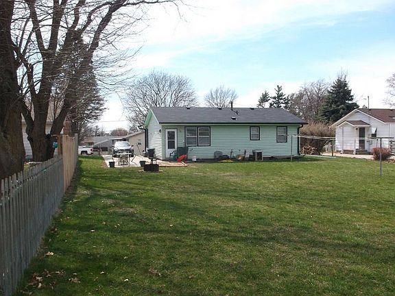 2nd image of 617 W Orange St